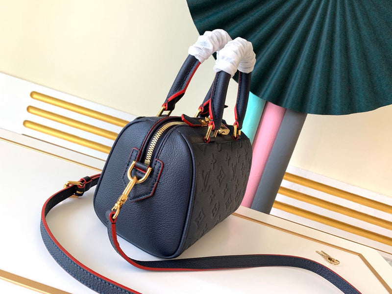 LOV - Luxurious Totes - 063