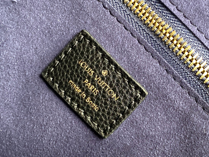 LOV - Luxurious Totes - 1673