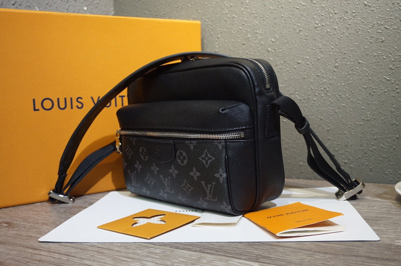 LOV - Luxurious Totes - 2528