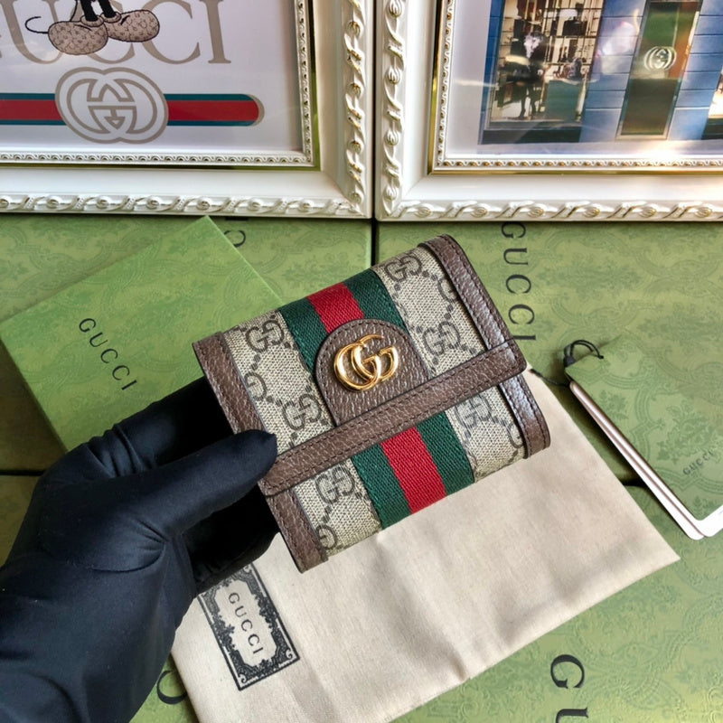 GUI - Luxurious Totes - 182