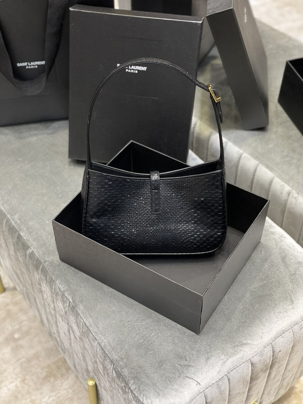 Luxurious Totes - Latest - 8832