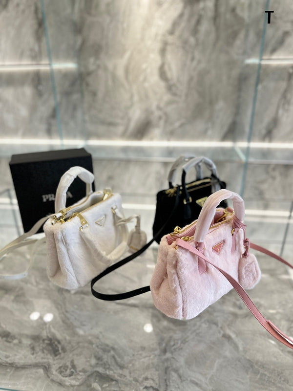 Luxurious Totes - PDA3 Bags - 152