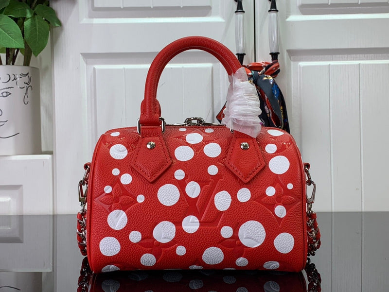 LOV - Luxurious Totes - 594