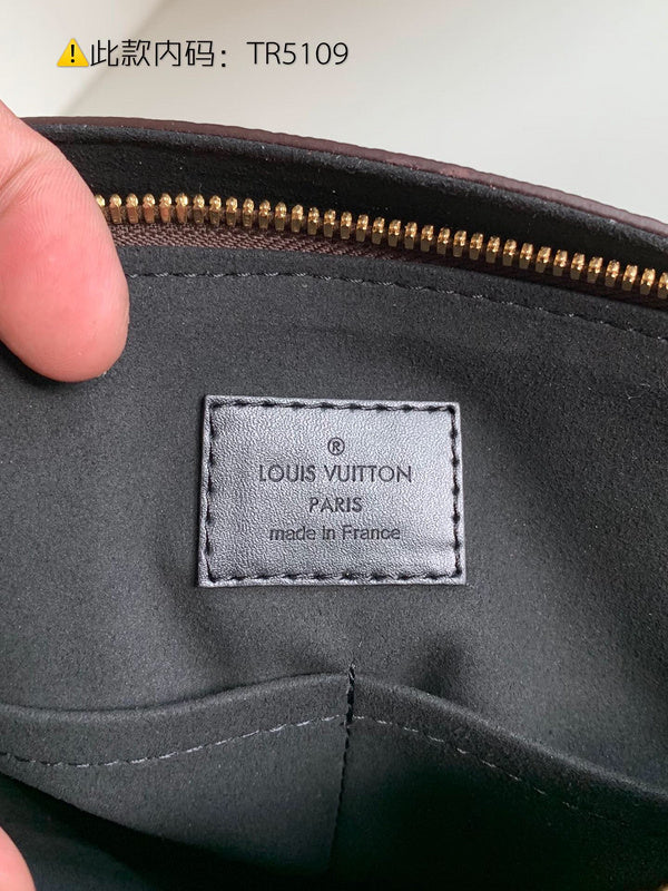 Luxurious Totes - Latest - 2362