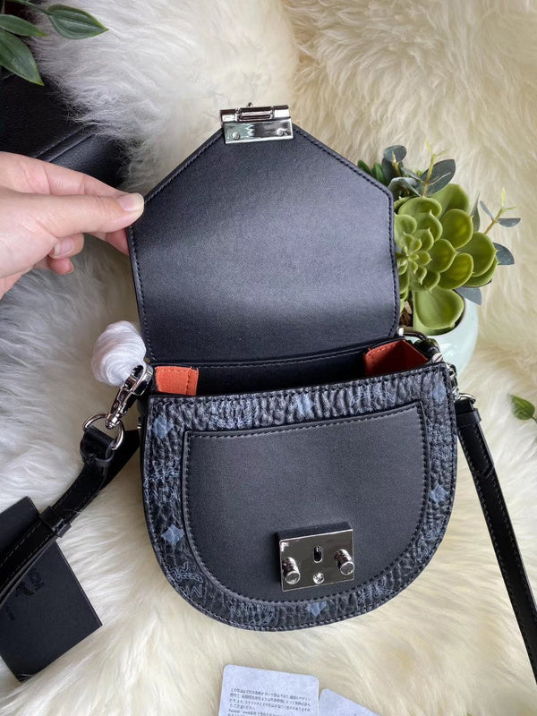 Luxurious Totes - Latest - 7794