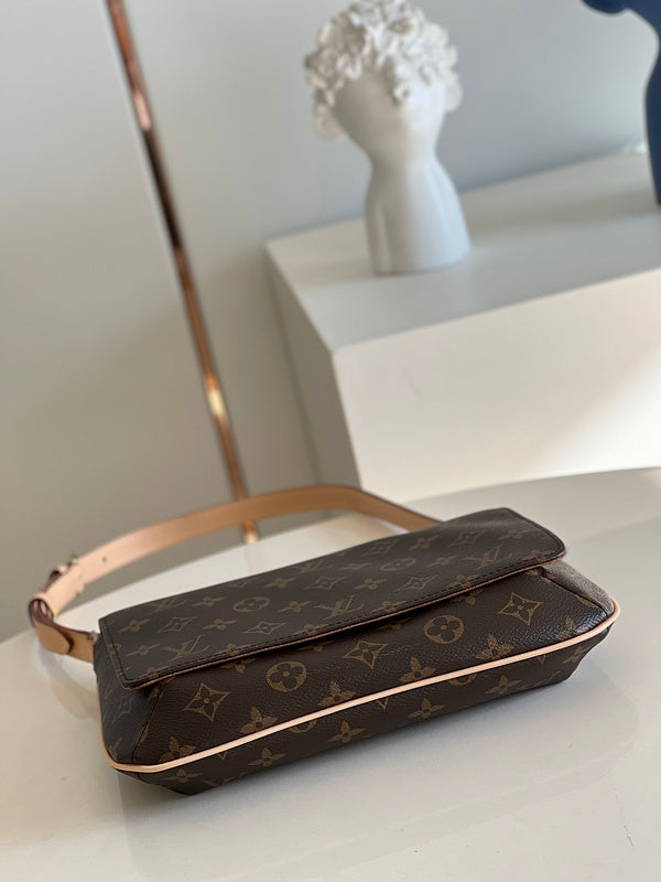 LOV - Luxurious Totes - 2150