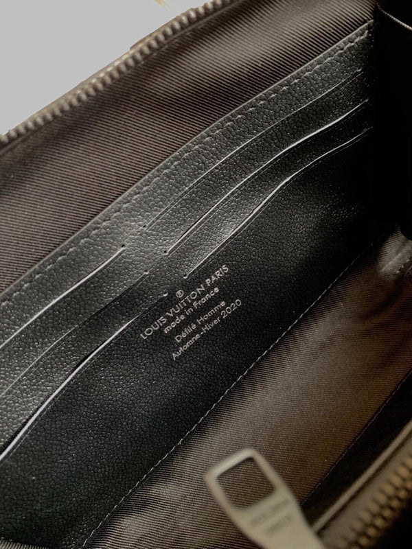 LOV - Luxurious Totes - 727