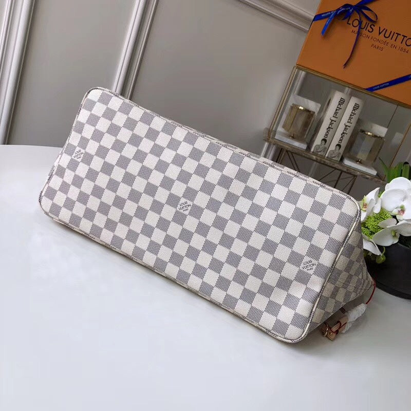LOV - Luxurious Totes - 2758