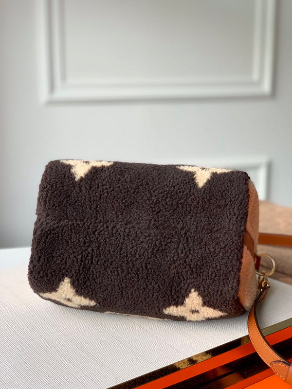 Luxurious Totes - Latest - 9673
