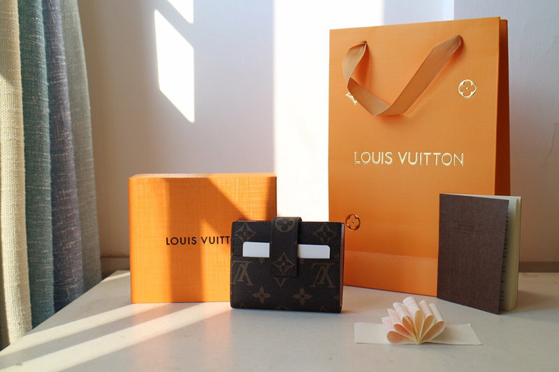 Luxurious Totes - Latest - 1018