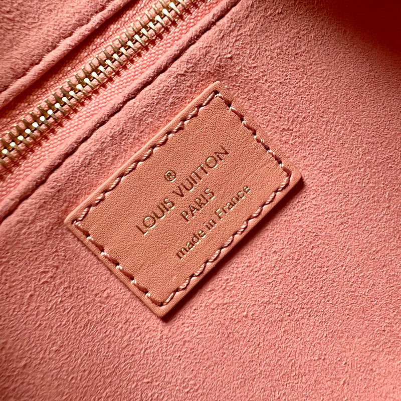 LOV - Luxurious Totes - 1711