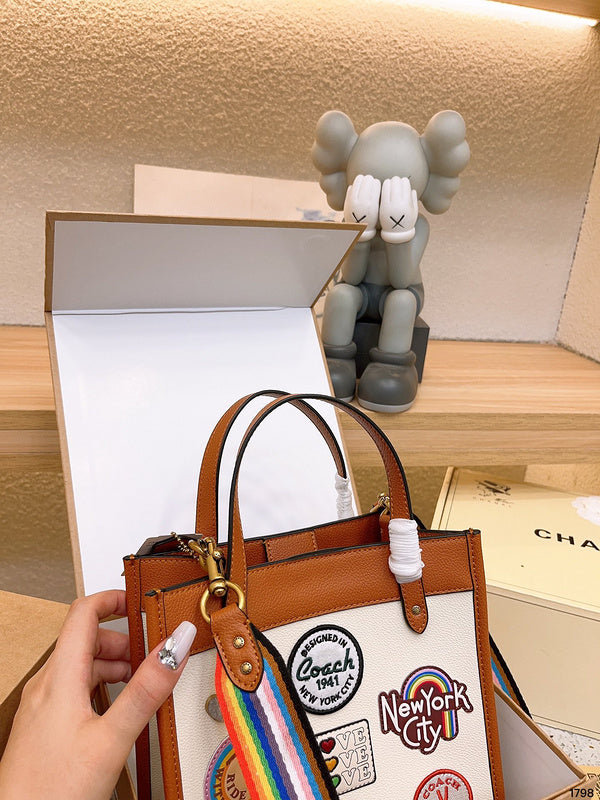 Luxurious Totes - CCH2 Bags - 015