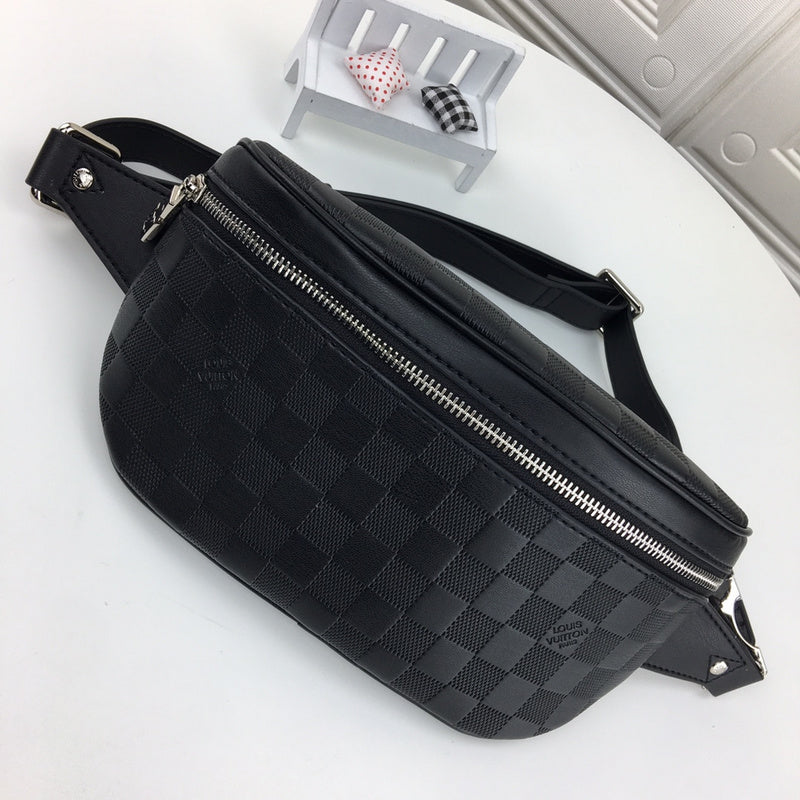 LOV - Luxurious Totes - 2367