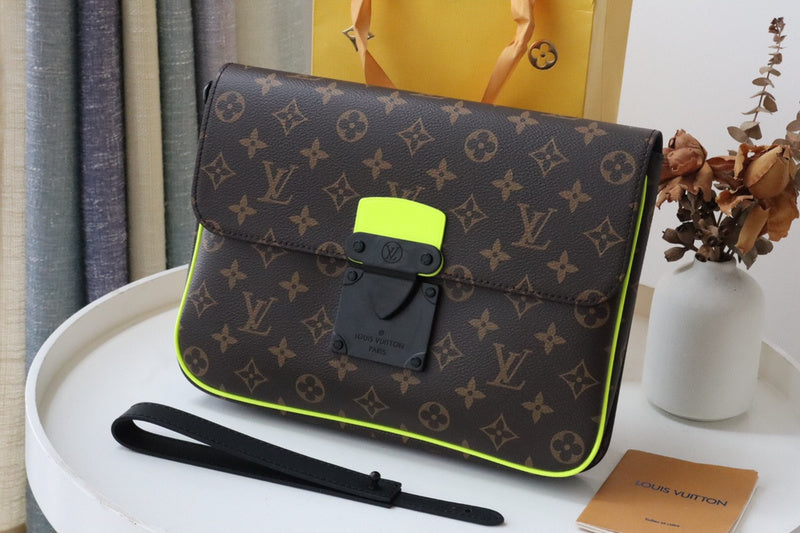 LOV - Luxurious Totes - 1619