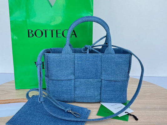 Luxurious-Totes - BV Bags - 1009