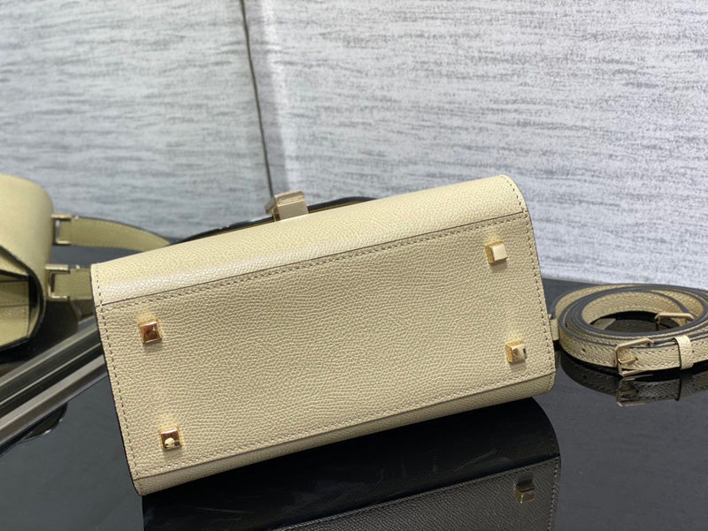 Lux-Totes - HMS Bags - 011