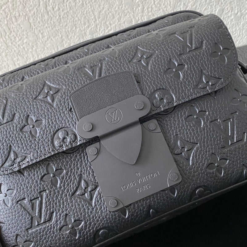 LOV - Luxurious Totes - 2233