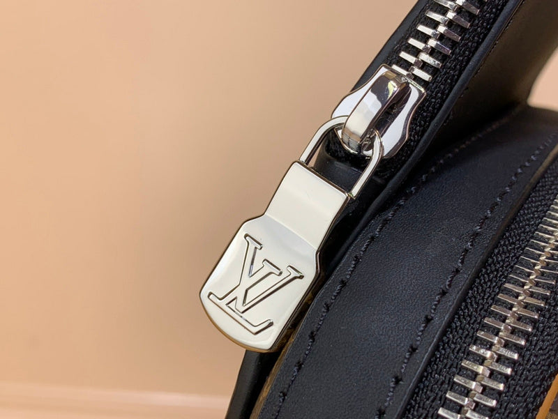 LOV - Luxurious Totes - 057