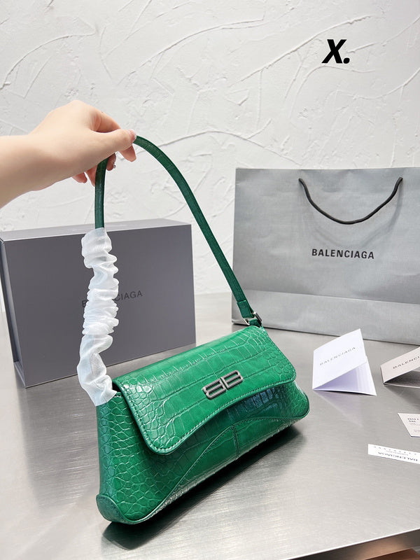 Luxurious Totes - BGA2 Bags - 084