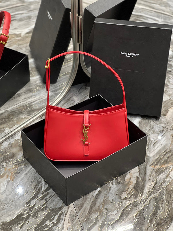 Luxurious Totes - Latest - 8117