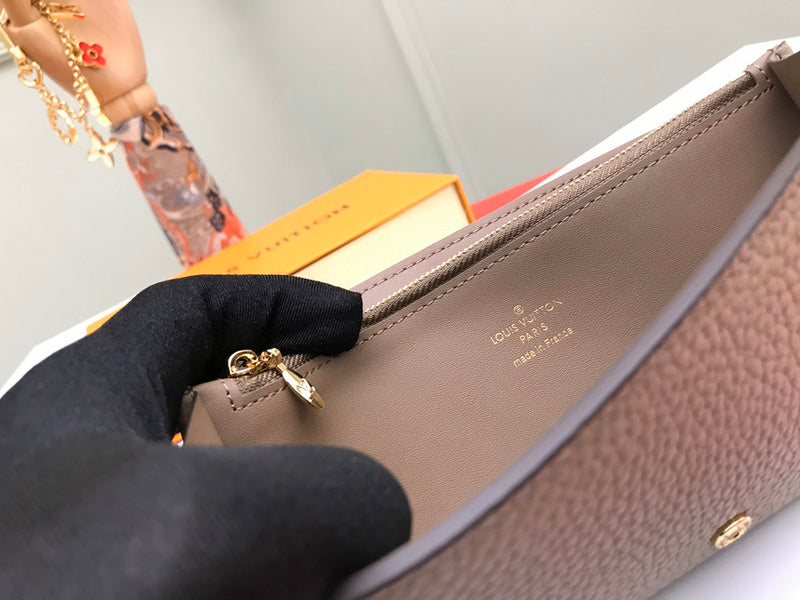 Luxurious Totes - Latest - 695
