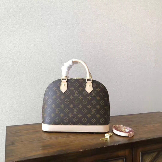 LOV - Luxurious Totes - 2746
