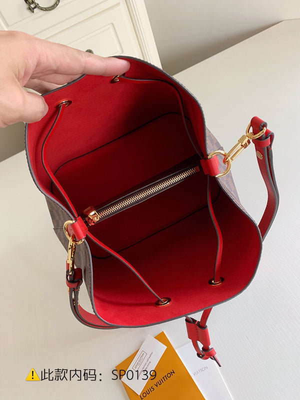 Luxurious Totes - Latest - 9764