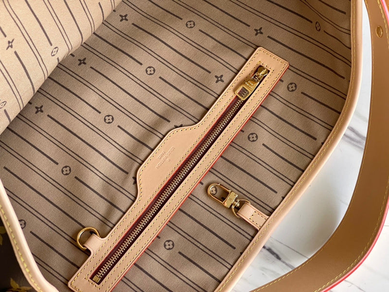 LOV - Luxurious Totes - 1668