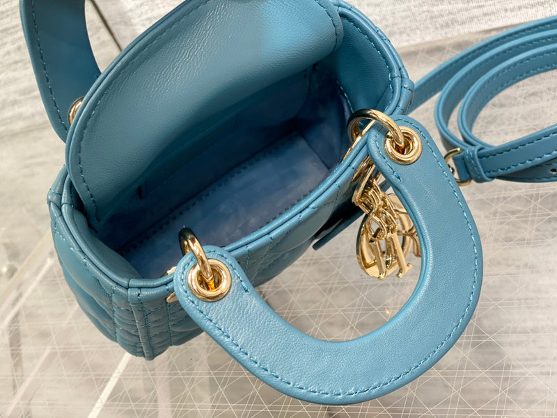 Luxurious Totes - Latest - 6223