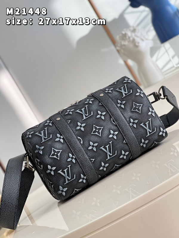 LOV - Luxurious Totes - 908