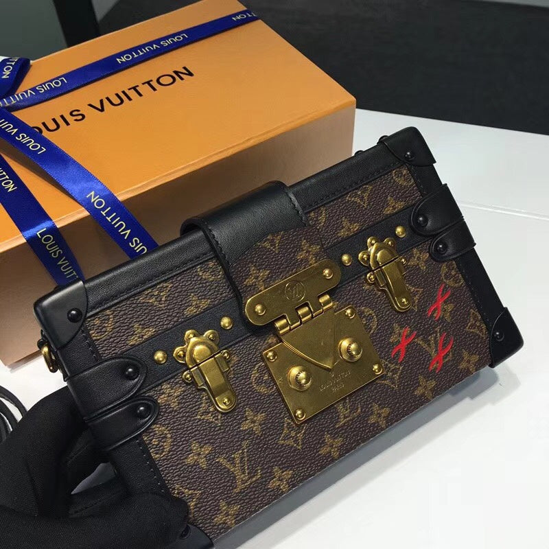 LOV - Luxurious Totes - 449