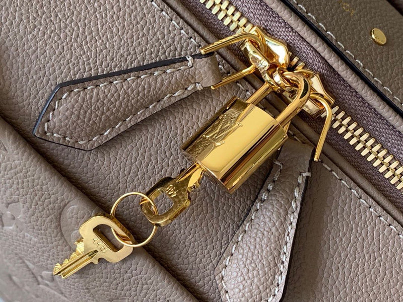 Luxurious Totes - Latest - 9681
