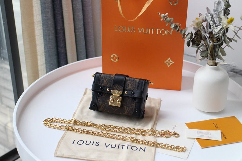 LOV - Luxurious Totes - 2649