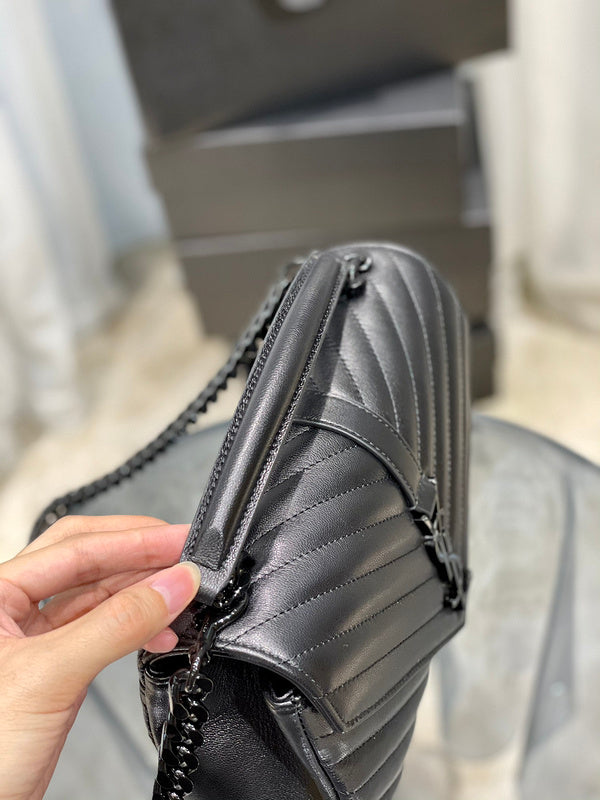 Luxurious Totes - Latest - 8416