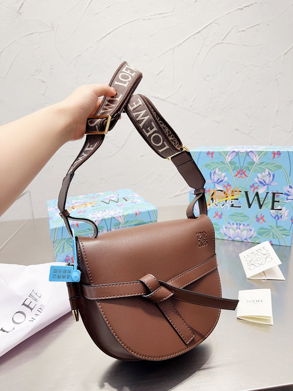 Luxurious Totes - LW-CH Bags - 016