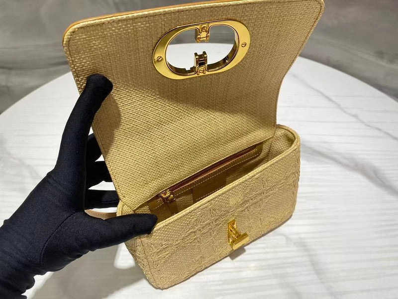 Luxurious Totes - Latest - 6362