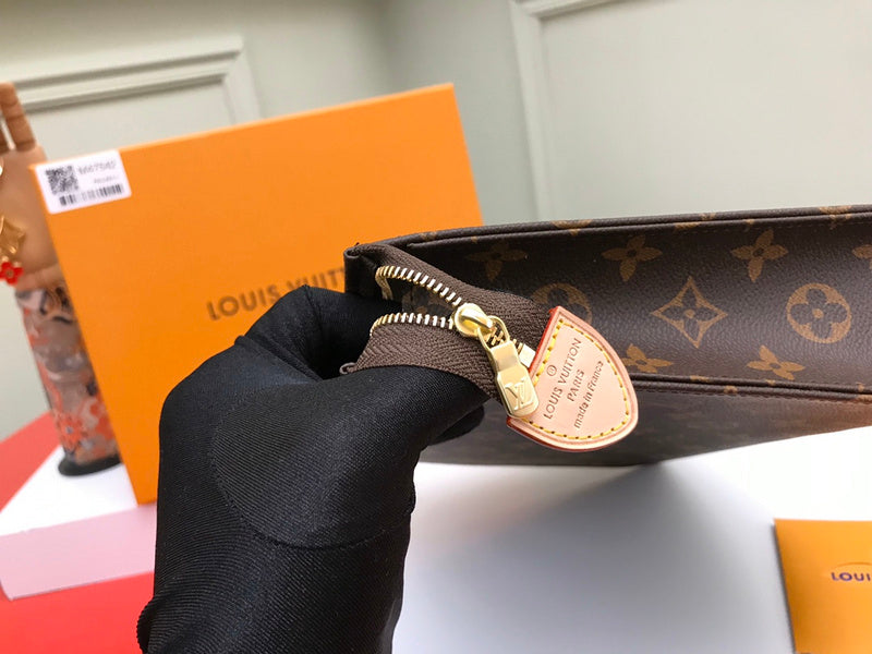 Luxurious Totes - Latest - 819