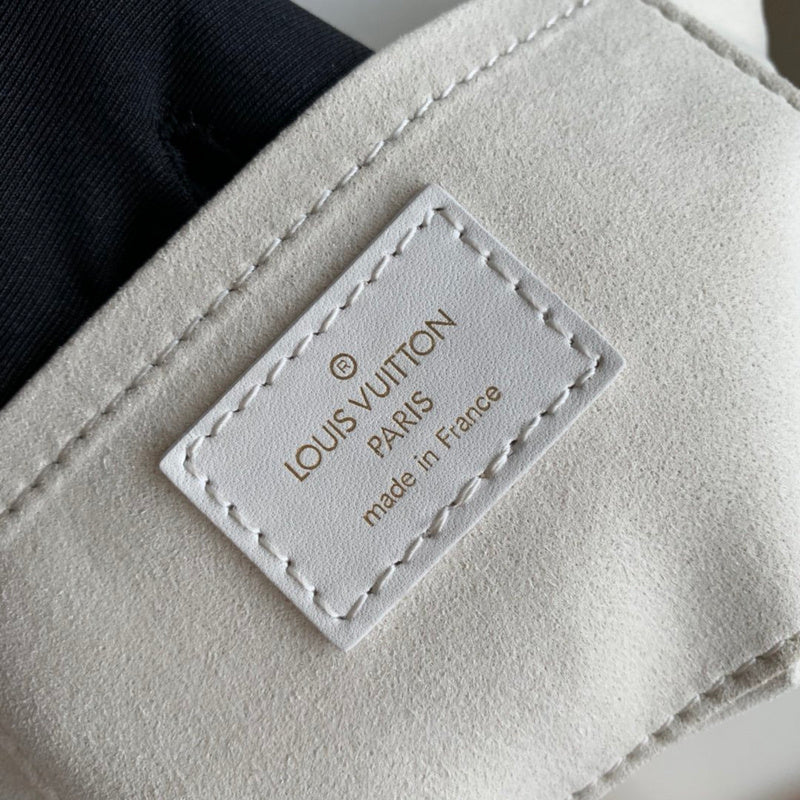 LOV - Luxurious Totes - 2629
