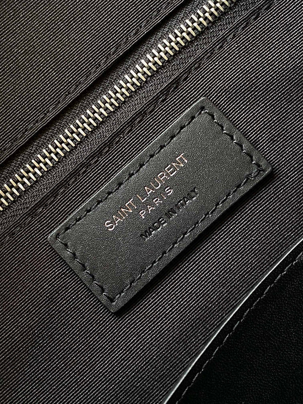 Luxurious Totes - Latest - 8660