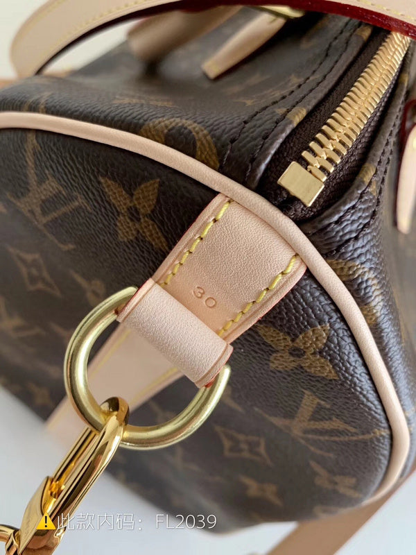 Luxurious Totes - Latest - 9710