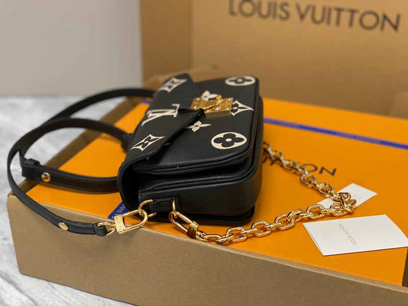 LOV - Luxurious Totes - 042