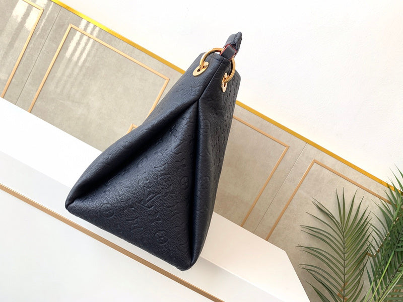 LOV - Luxurious Totes - 2259
