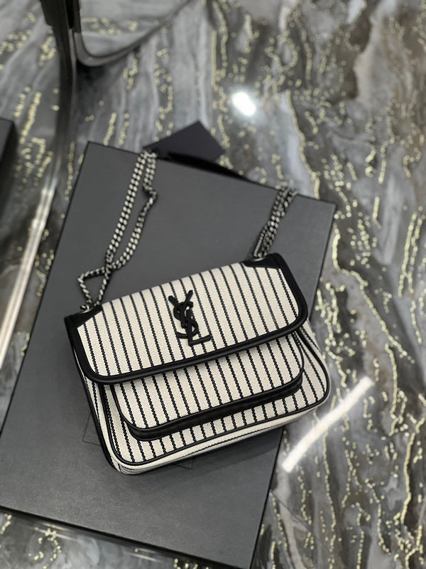 Luxurious Totes - Latest - 8113