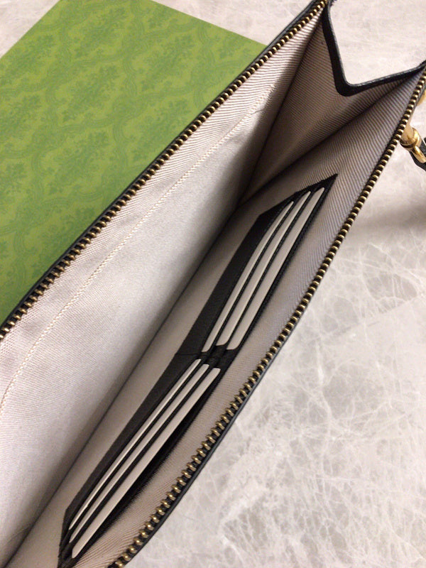 GUI - Luxurious Totes - 1150