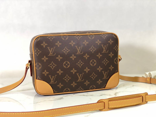 LOV - Luxurious Totes - 890