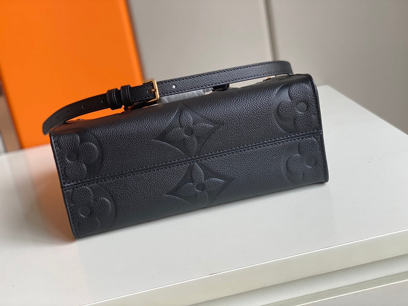 LOV - Luxurious Totes - 2407