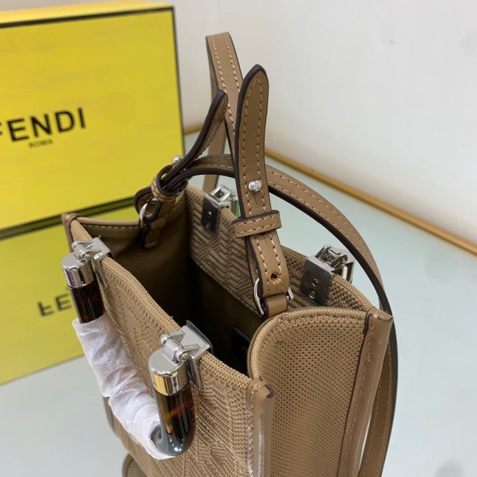 Luxurious Totes - Latest - 11433