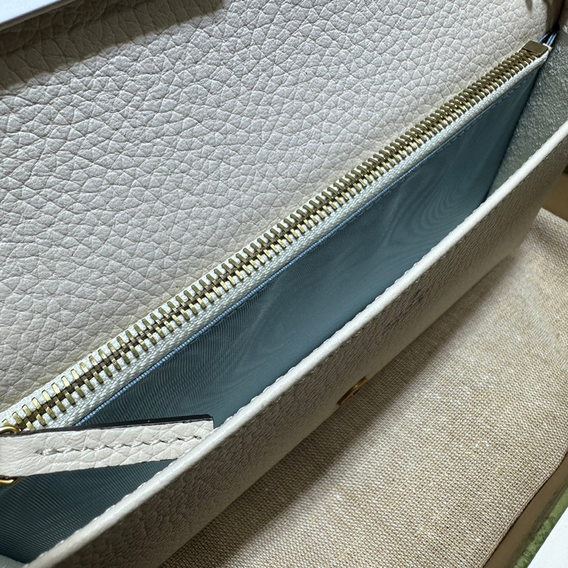 GUI - Luxurious Totes - 266