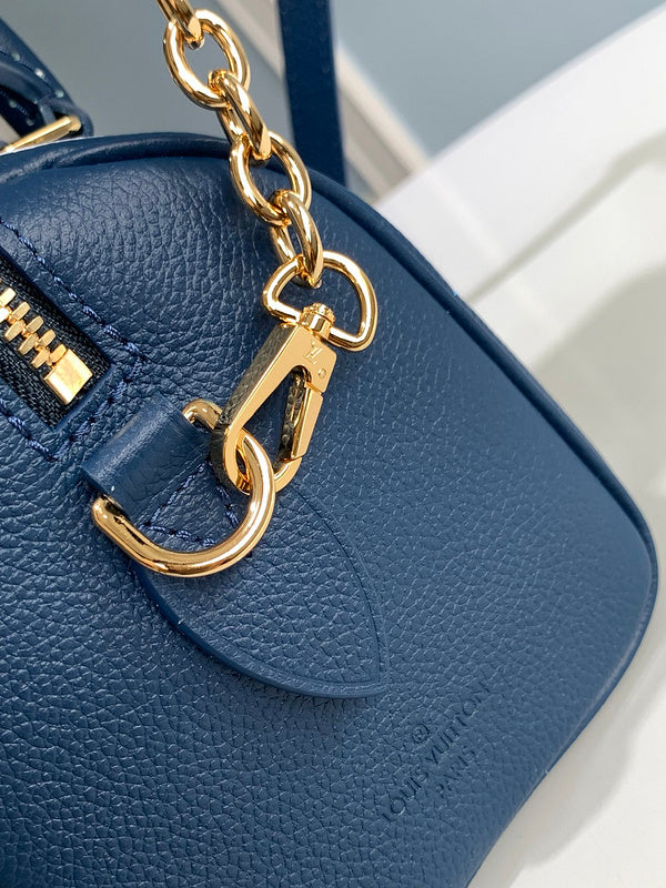 LOV - Luxurious Totes - 019