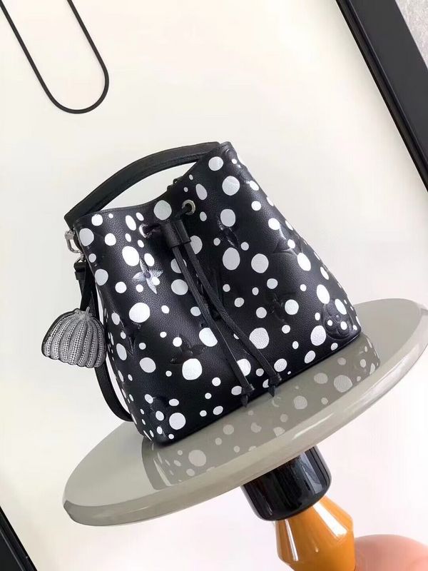 LOV - Luxurious Totes - 118